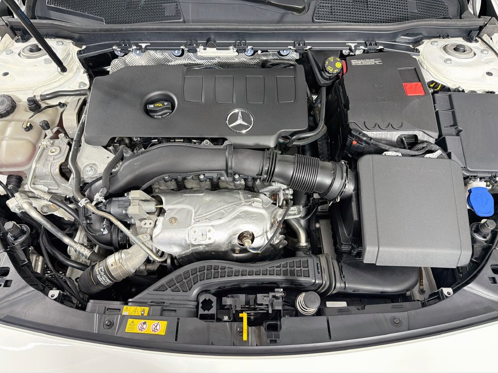 Used 2023 Mercedes-Benz CLA 250 4MATIC w/ Premium Package image 29