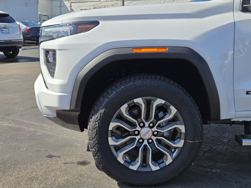 New 2026 GMC Canyon Denali w/ LPO, Black Badging Package AWD/4WD image 6