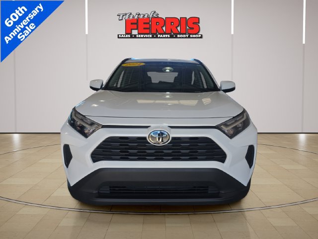 Used 2024 Toyota RAV4 XLE AWD/4WD image 8