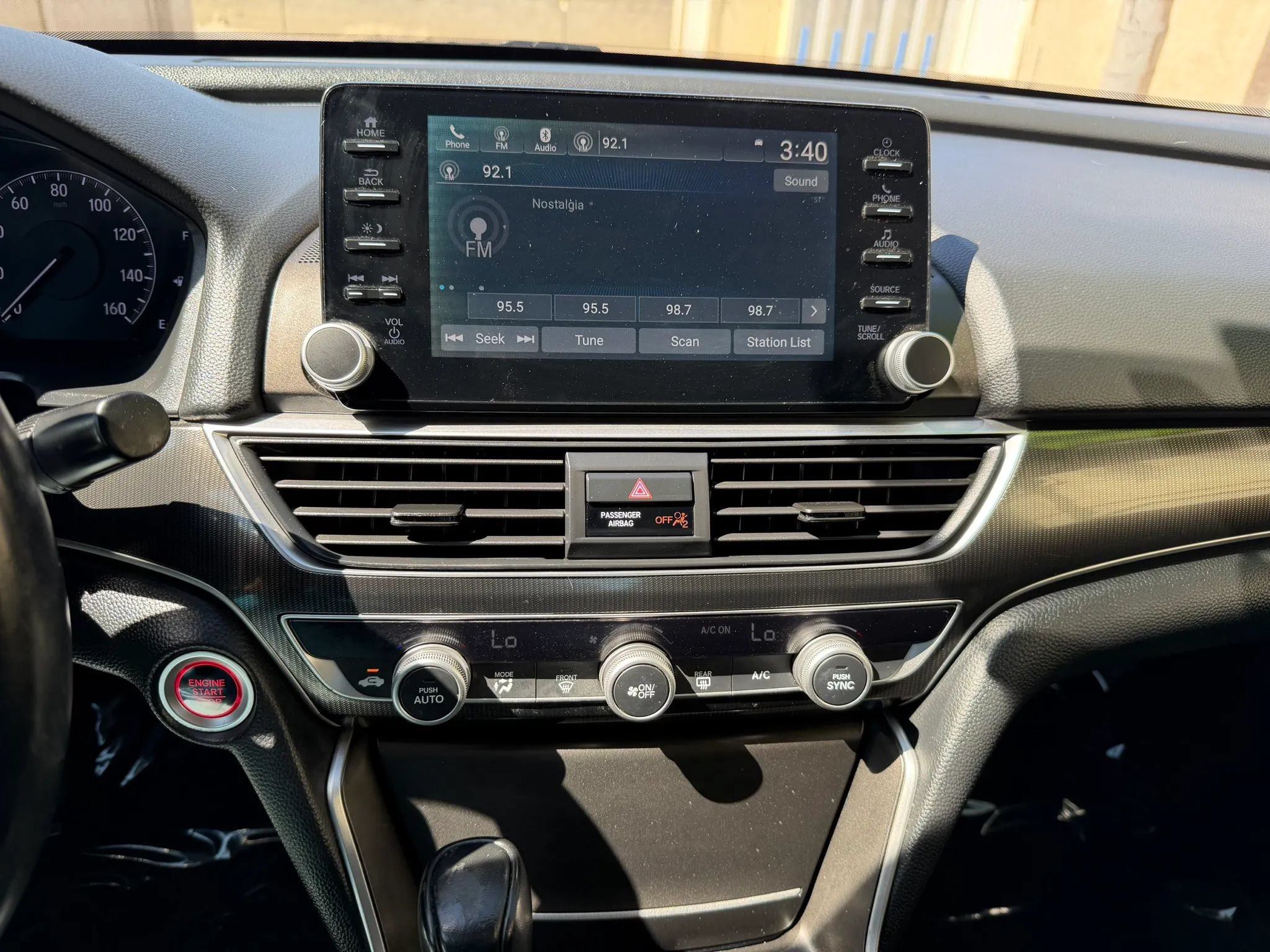 Used 2018 Honda Accord Sport image 16