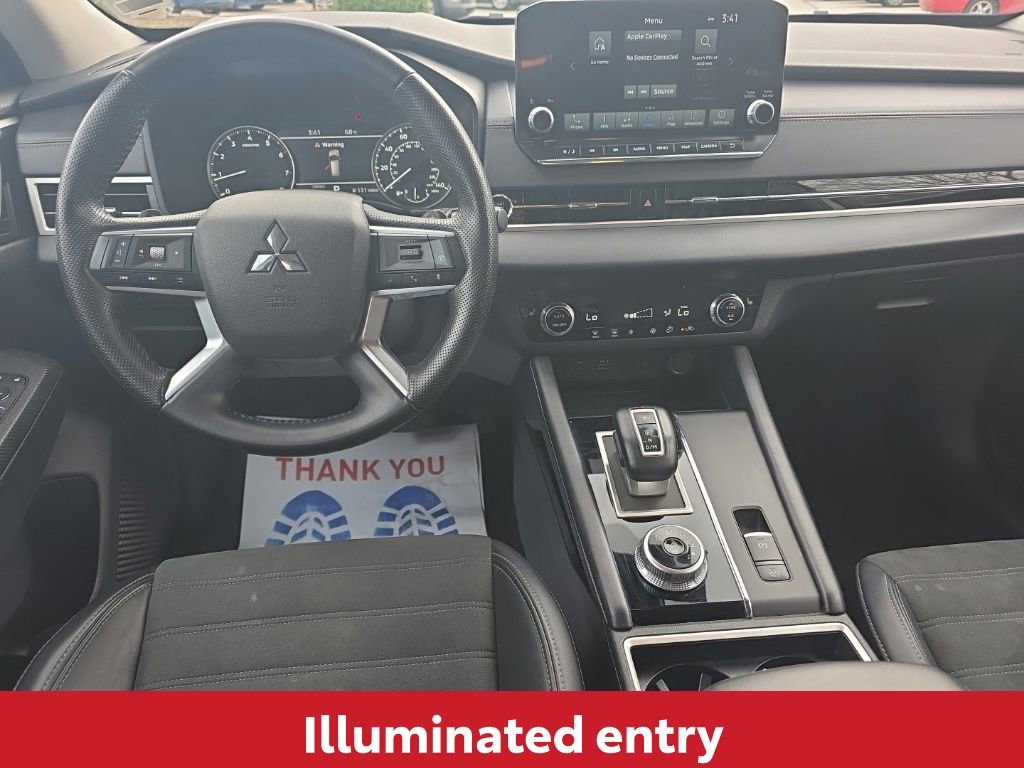Used 2024 Mitsubishi Outlander SE image 19