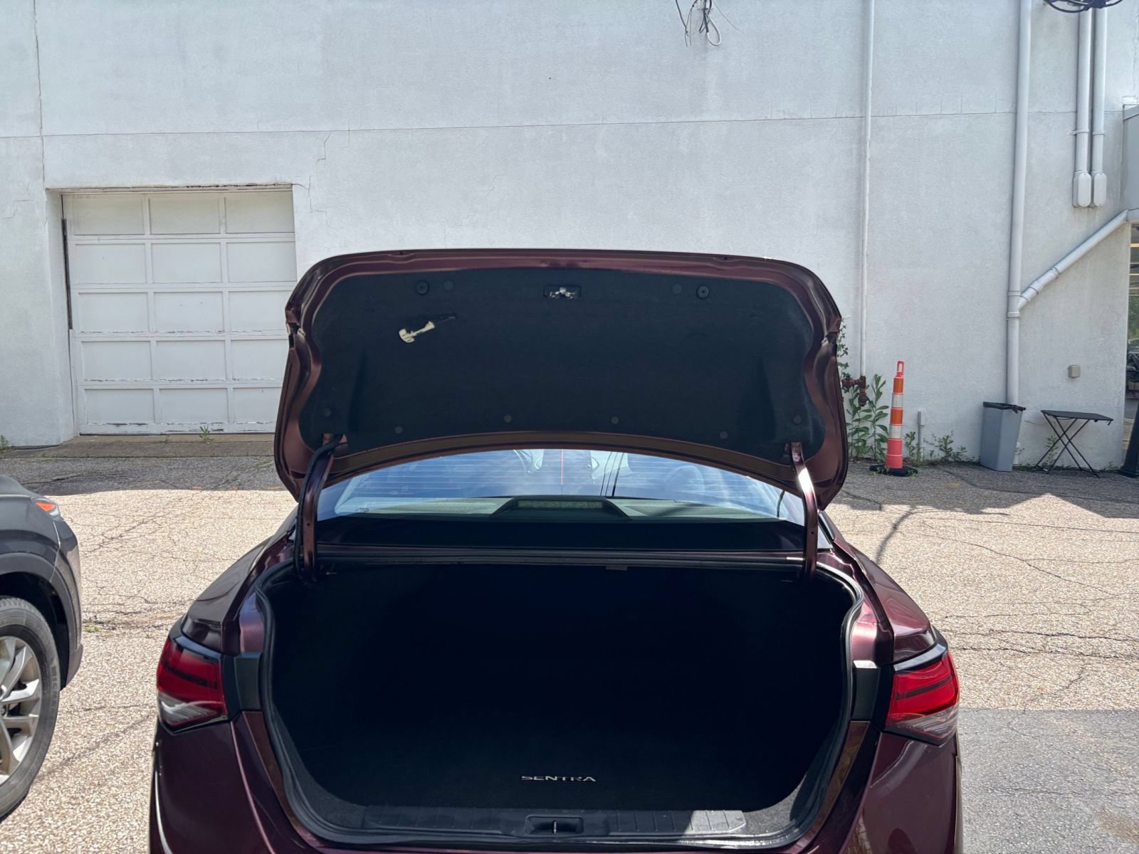 Used 2024 Nissan Sentra SV FWD image 25