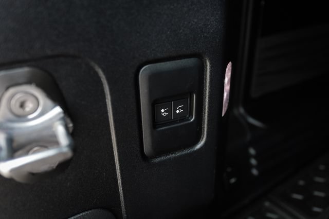 Used 2022 Land Rover Defender 110 X-Dynamic SE AWD/4WD image 61