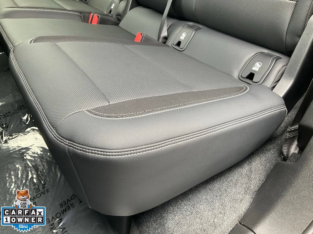 Used 2024 Chevrolet Blazer EV LT AWD/4WD image 29