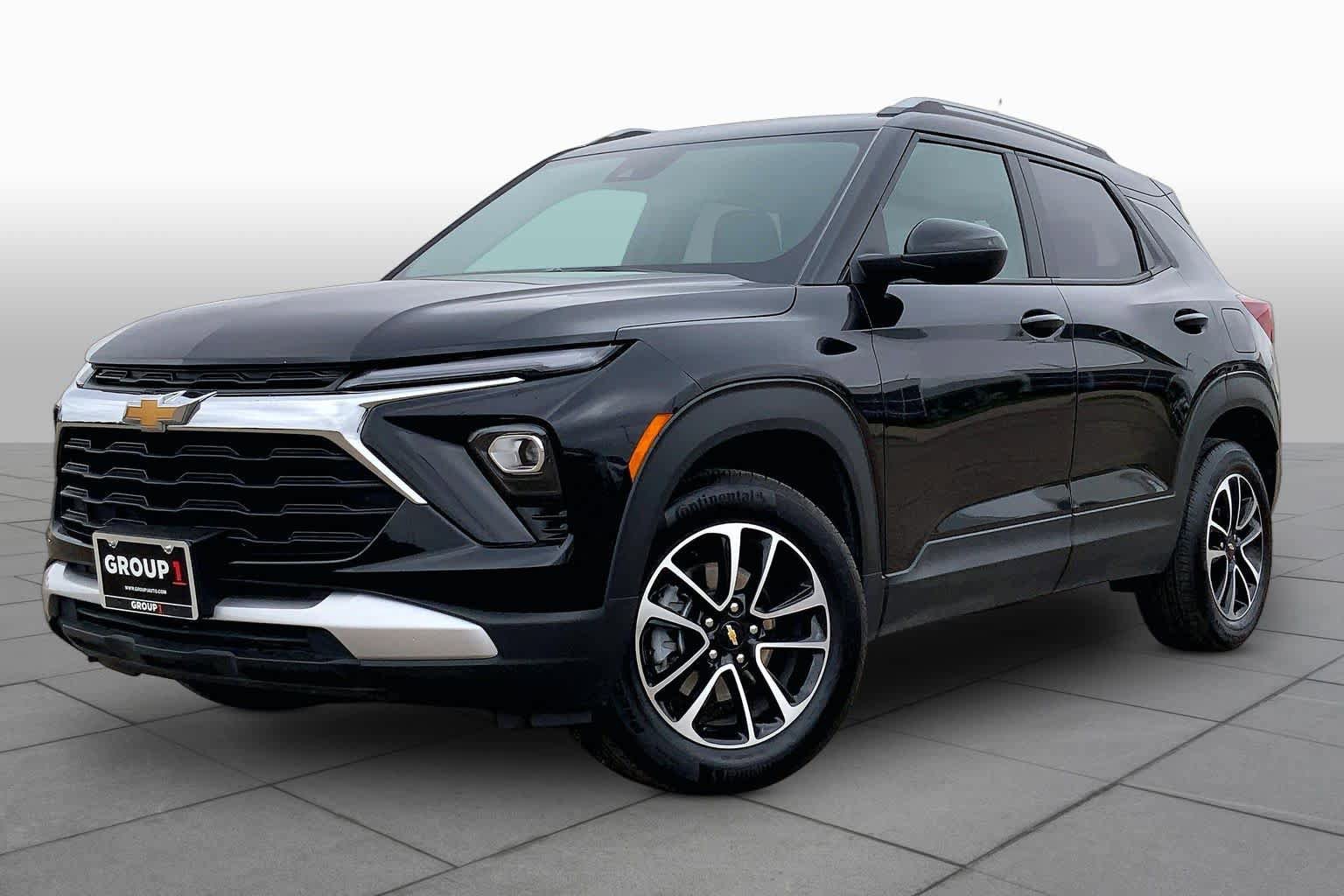 Used 2025 Chevrolet TrailBlazer LT AWD/4WD image 1