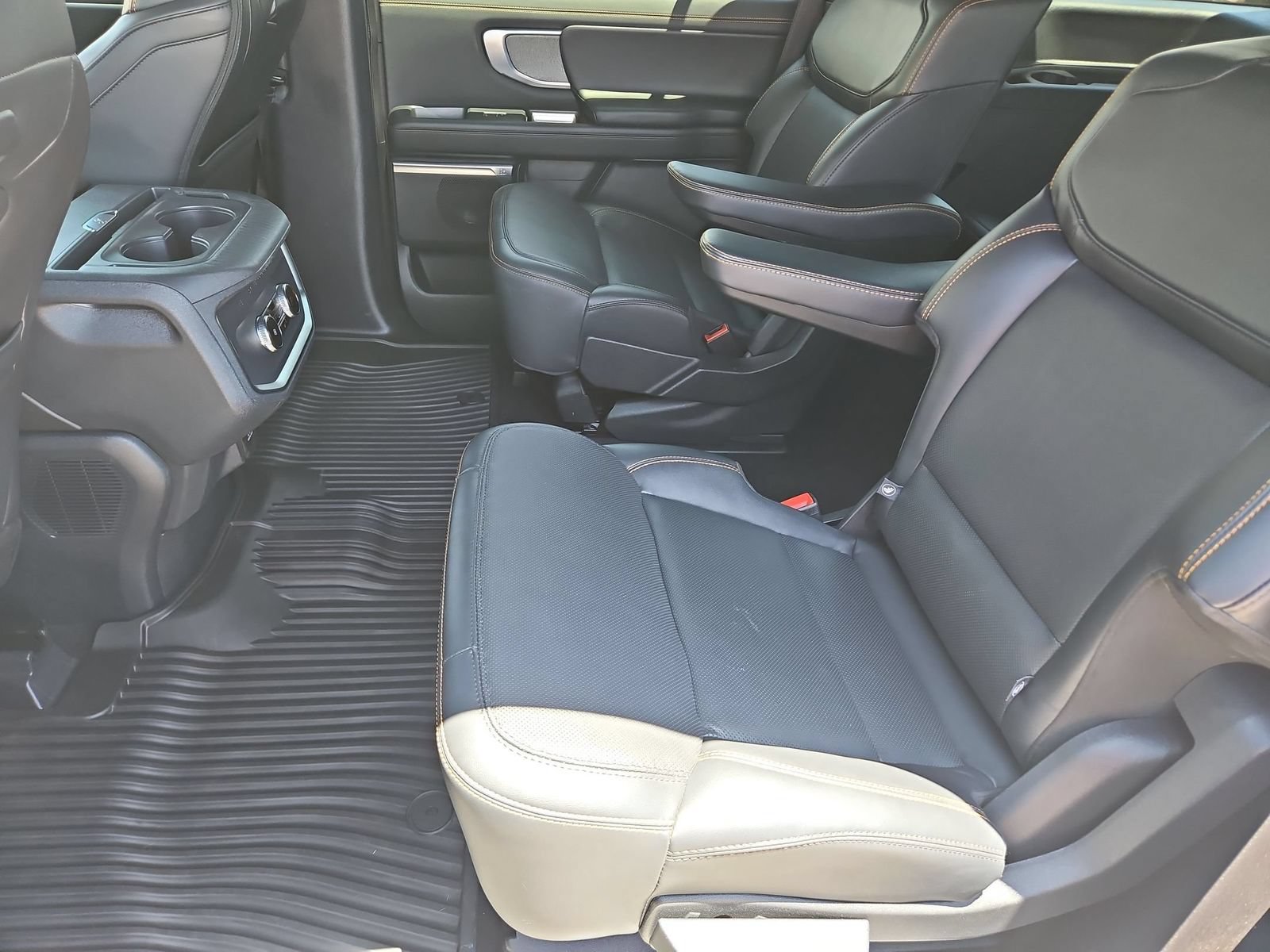 Used 2025 Ford Expedition Tremor AWD/4WD image 24