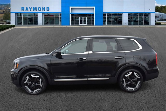 Certified 2024 Kia Telluride S w/ S Sunroof Package image 6