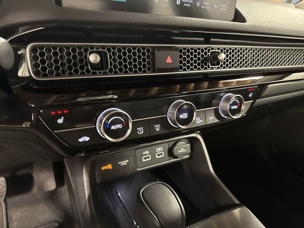 Used 2023 Honda Civic Touring image 28