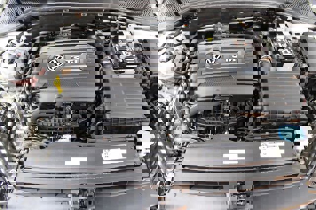 Used 2018 Volkswagen Golf SE image 26