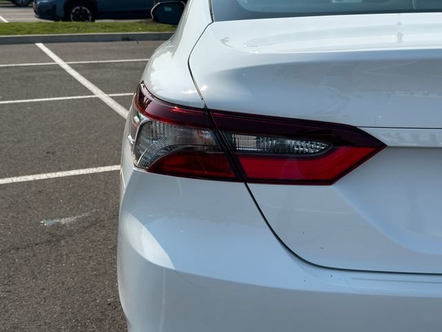 Used 2021 Toyota Camry LE FWD image 40