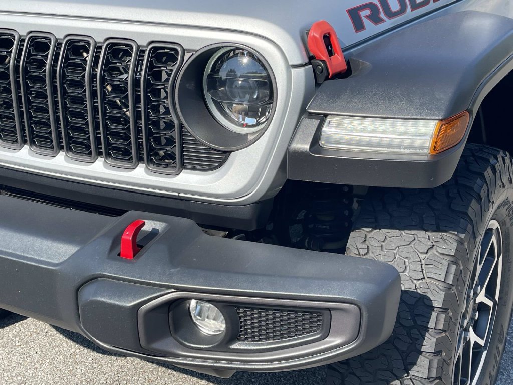 Used 2024 Jeep Wrangler Unlimited Rubicon AWD/4WD image 10