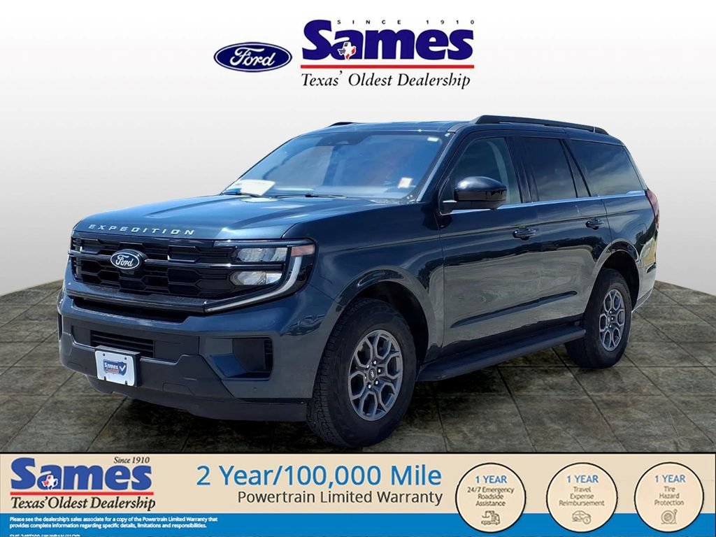 Used 2025 Ford Expedition Active RWD image 3