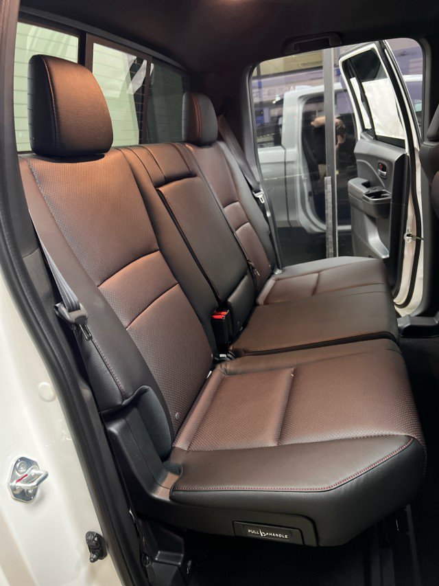 New 2026 Honda Ridgeline Black Edition image 13