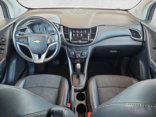 Used 2020 Chevrolet Trax LT w/ LT Convenience Package FWD image 17