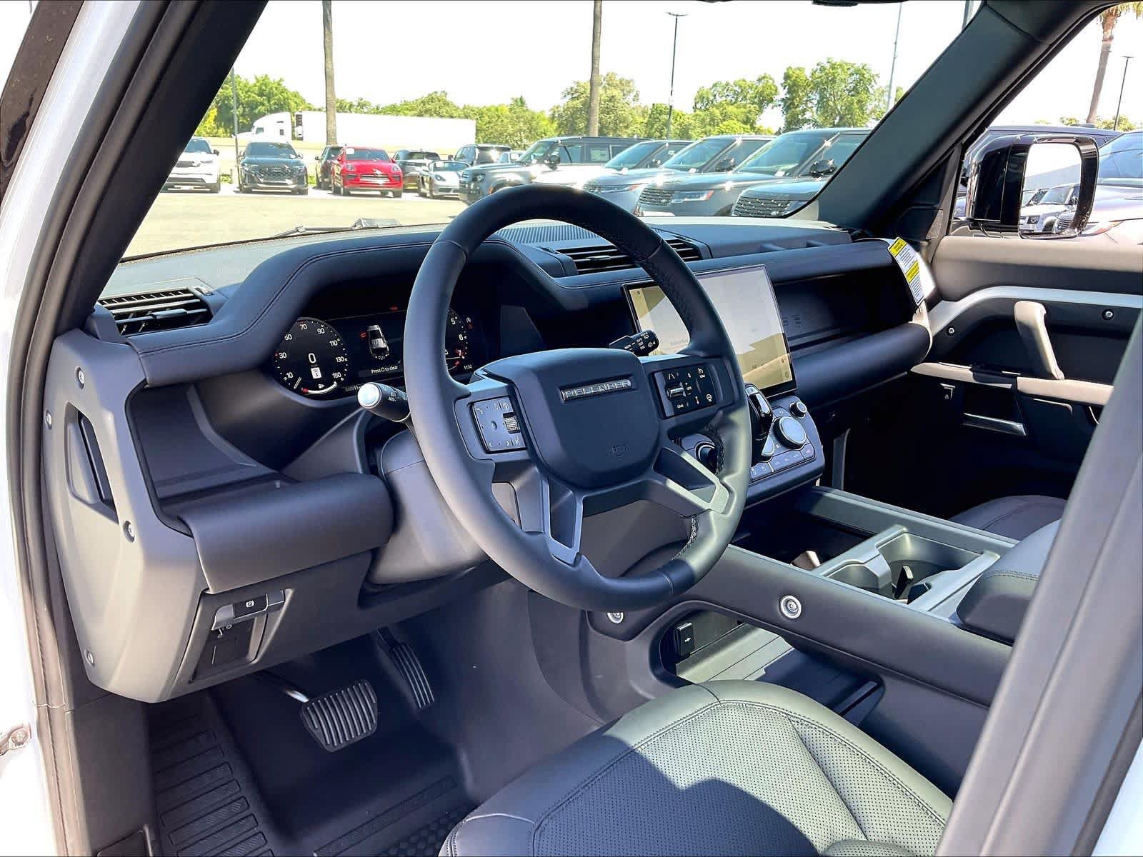 New 2026 Land Rover Defender 110 X-Dynamic SE AWD/4WD image 8