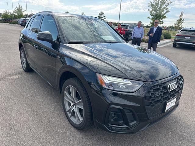 Certified 2025 Audi Q5 2.0T Premium w/ Convenience Plus Package image 2