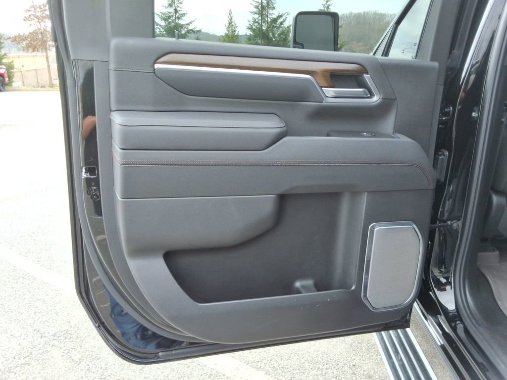 Certified 2026 Chevrolet Silverado 2500 High Country w/ High Country Premium Package AWD/4WD image 20