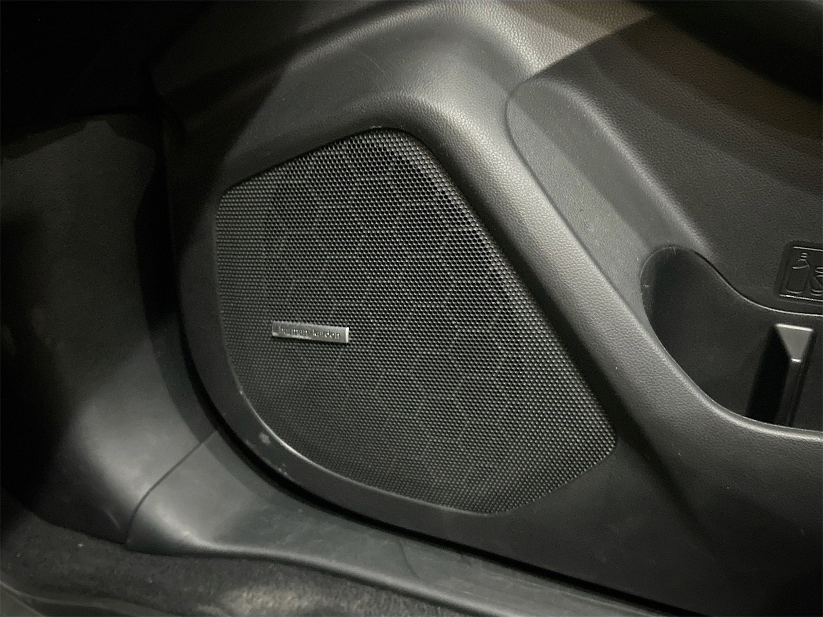 Used 2021 Subaru Ascent Limited w/ Technology Package image 19