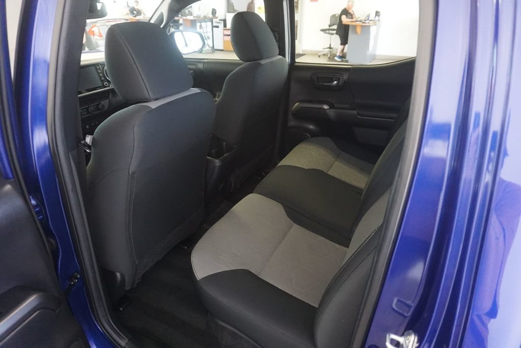 Certified 2023 Toyota Tacoma TRD Off-Road w/ Advanced Technology Package AWD/4WD image 21