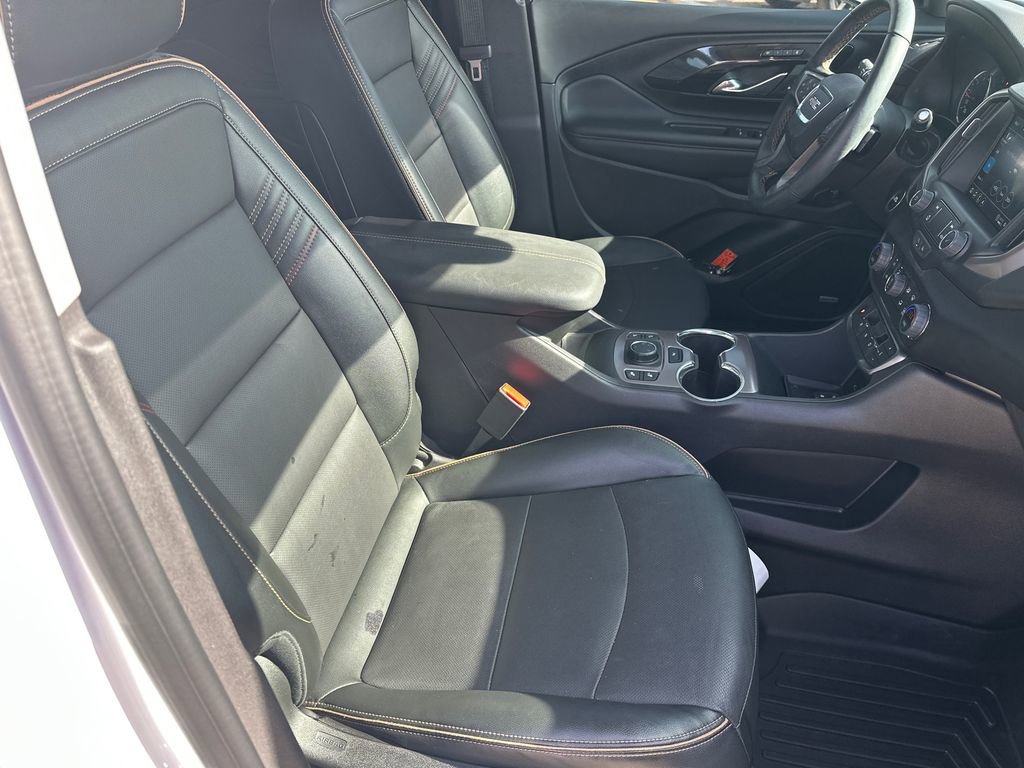 Used 2024 GMC Terrain AT4 w/ Infotainment Package II image 13