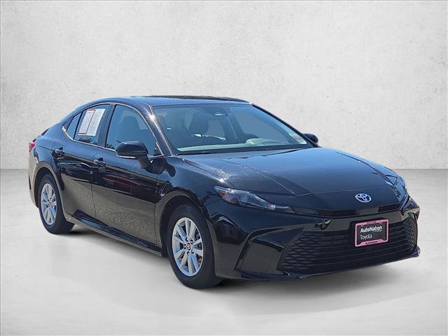Certified 2025 Toyota Camry LE FWD image 3