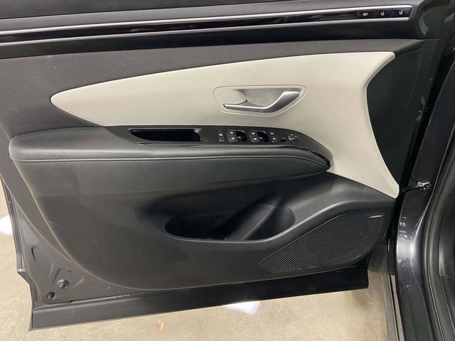 Used 2024 Hyundai Tucson Limited image 11