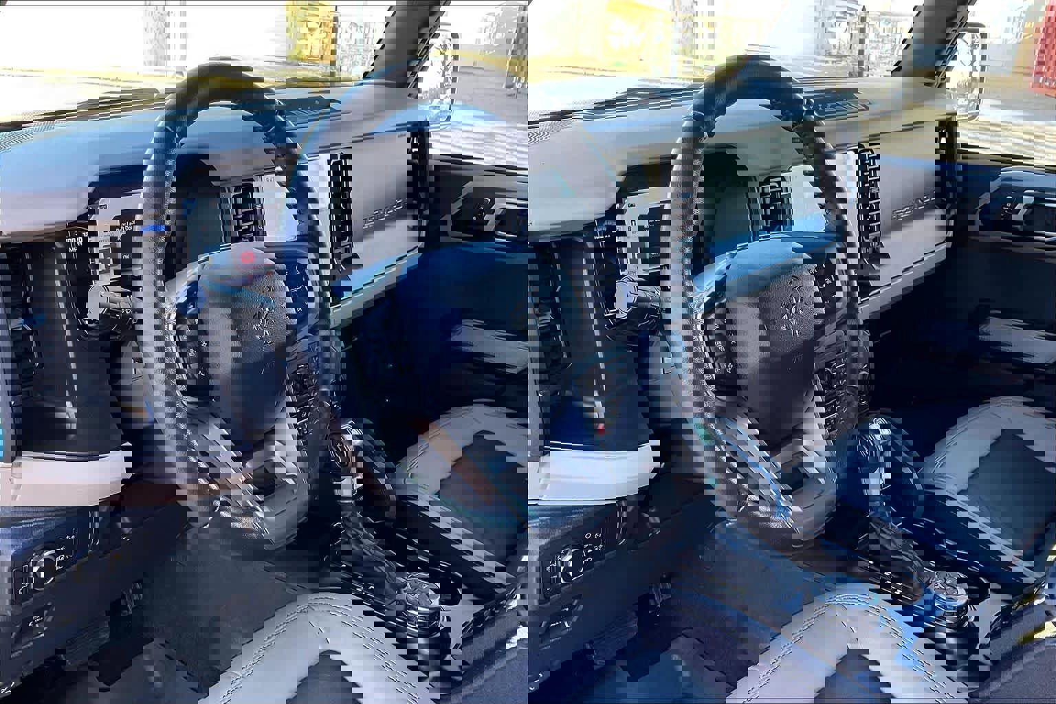 Used 2022 Ford Bronco Wildtrak image 17