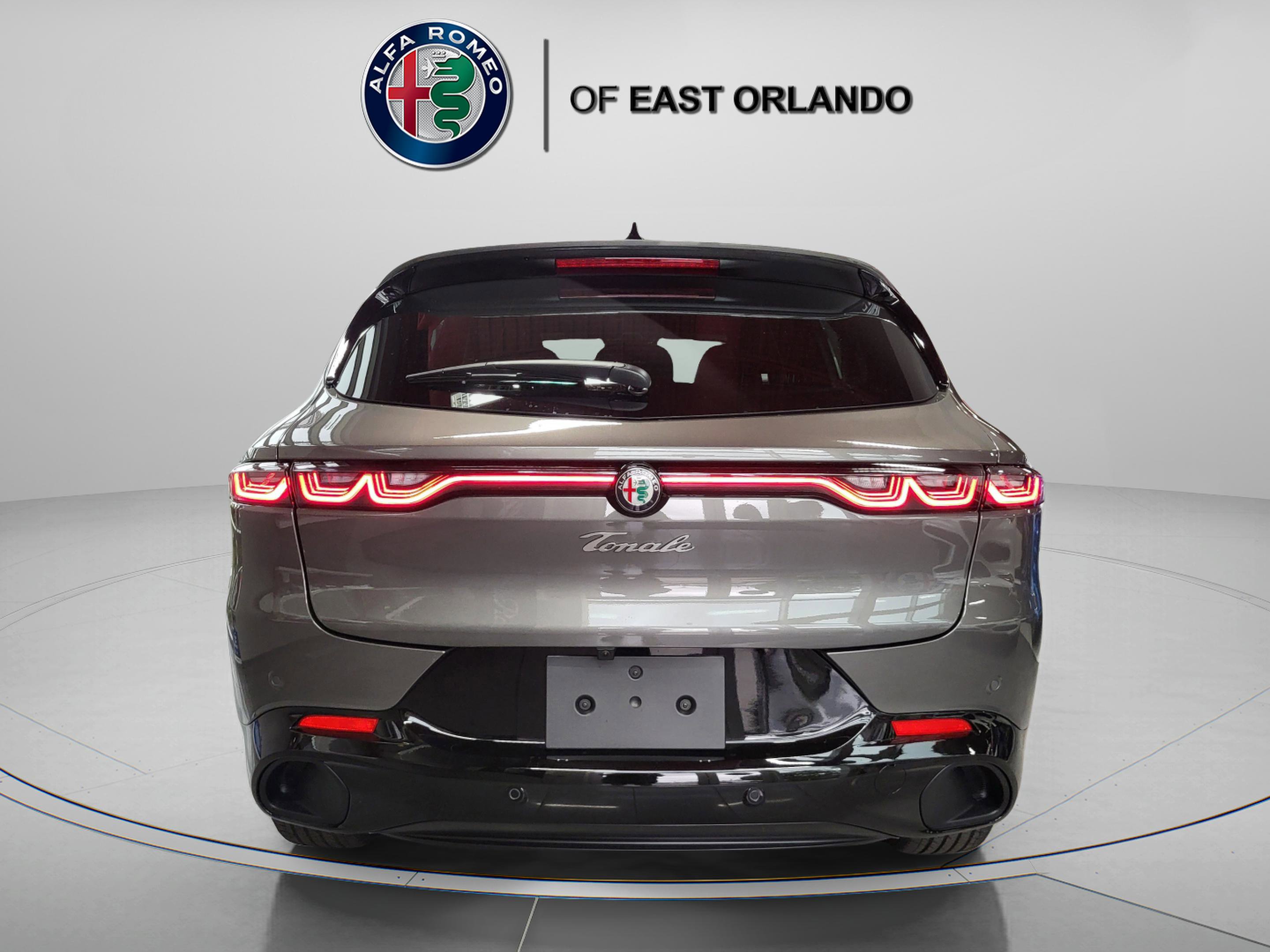 New 2025 Alfa Romeo Tonale w/ Premium Package image 7