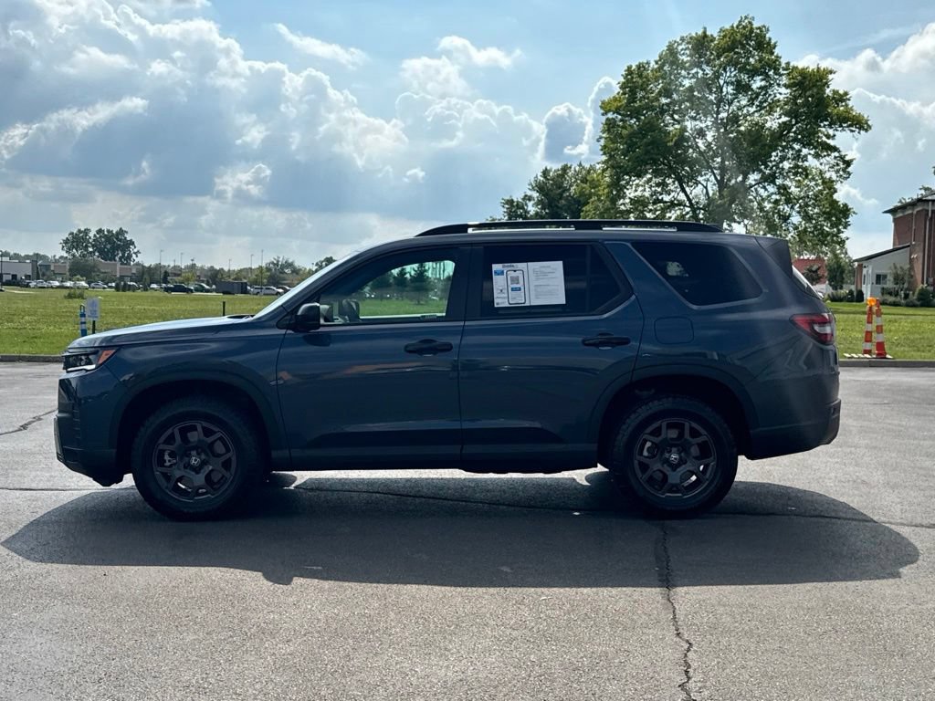 Certified 2026 Honda Pilot TrailSport image 4