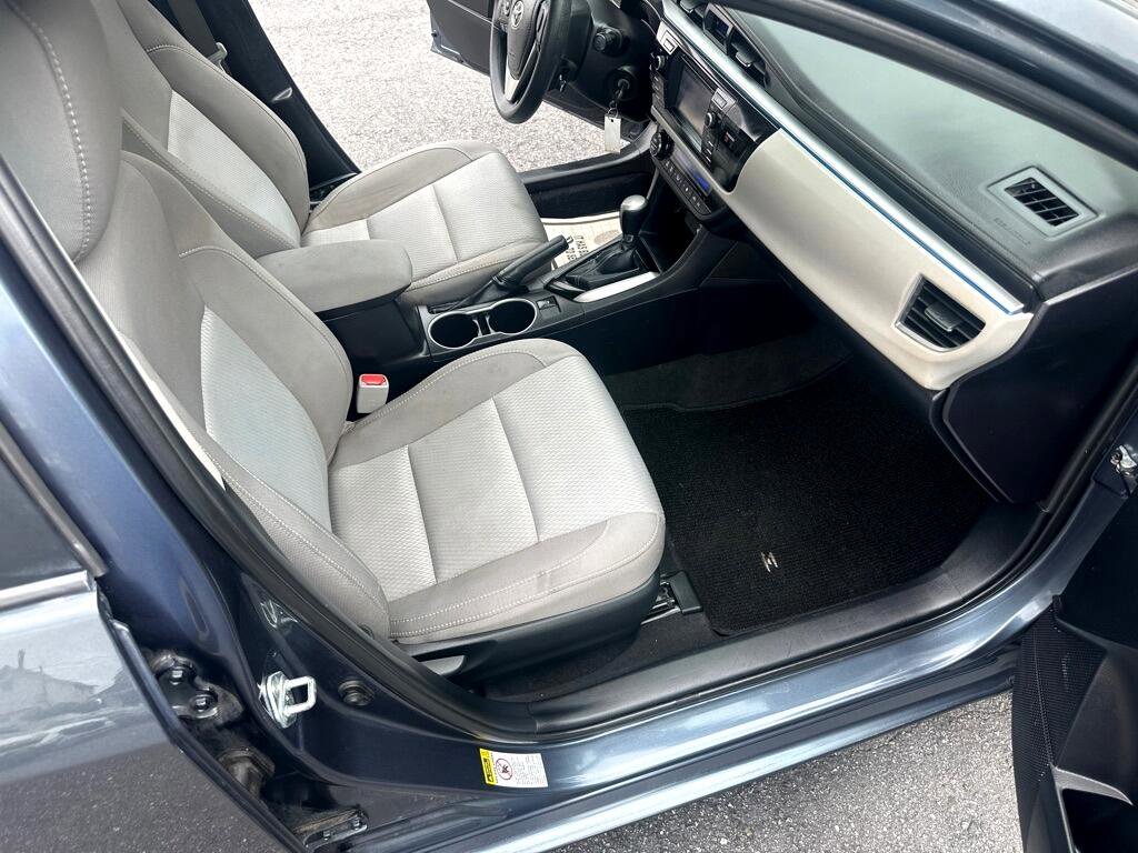 Used 2016 Toyota Corolla LE image 25
