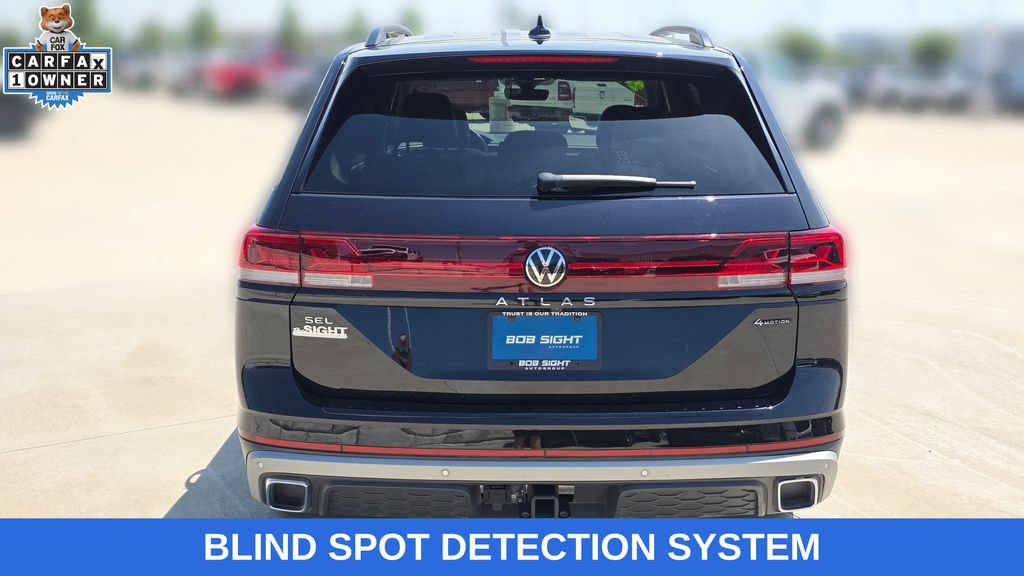 Used 2024 Volkswagen Atlas Peak Edition SEL AWD/4WD image 4