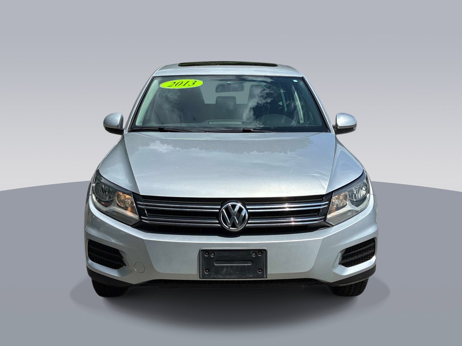 Used 2013 Volkswagen Tiguan S AWD/4WD image 2