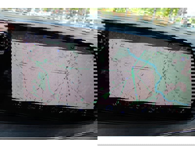 New 2025 Chevrolet Suburban Premier image 13