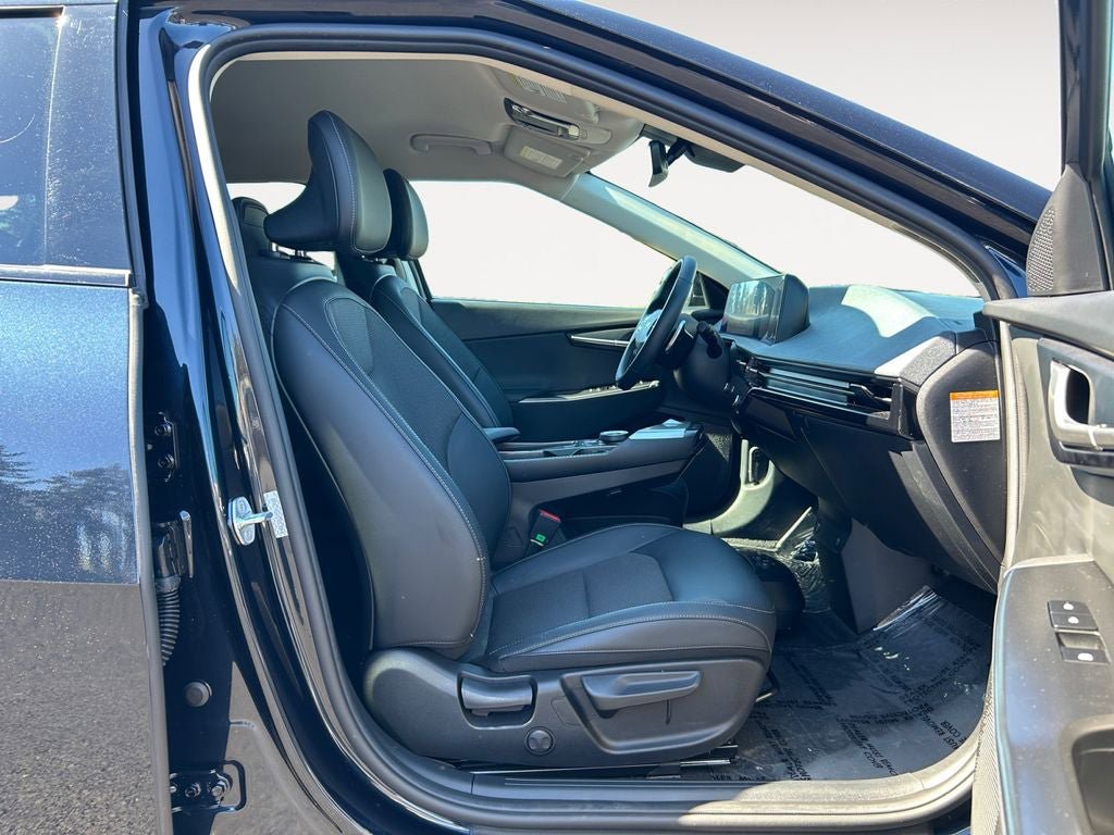Used 2024 Kia EV6 Light AWD/4WD image 11