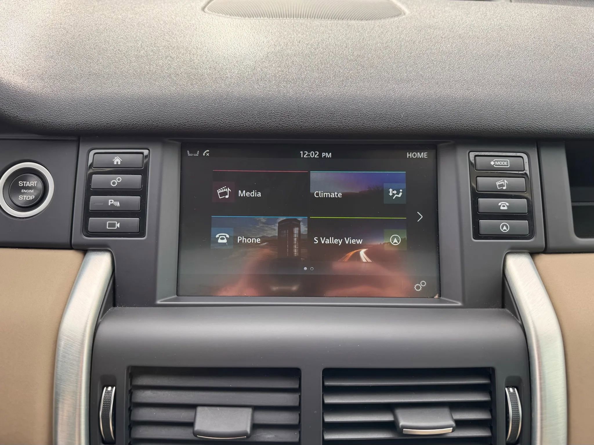 Used 2019 Land Rover Discovery Sport HSE image 23