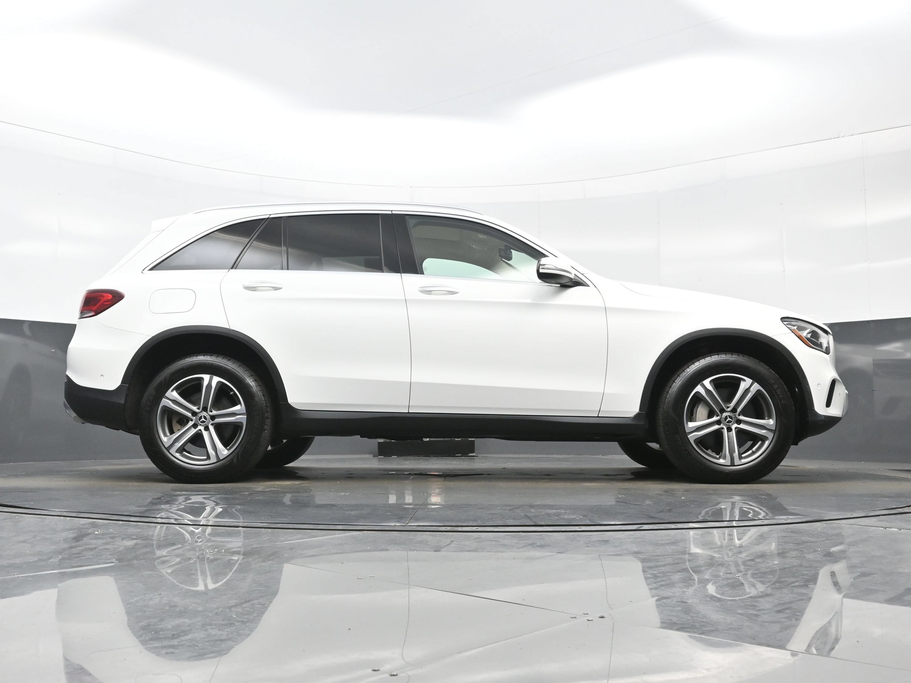 Used 2021 Mercedes-Benz GLC 300 image 31