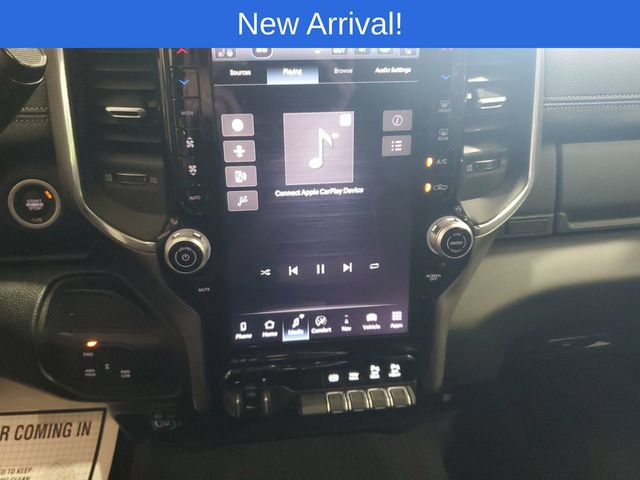 Used 2026 RAM 2500 Laramie AWD/4WD image 4