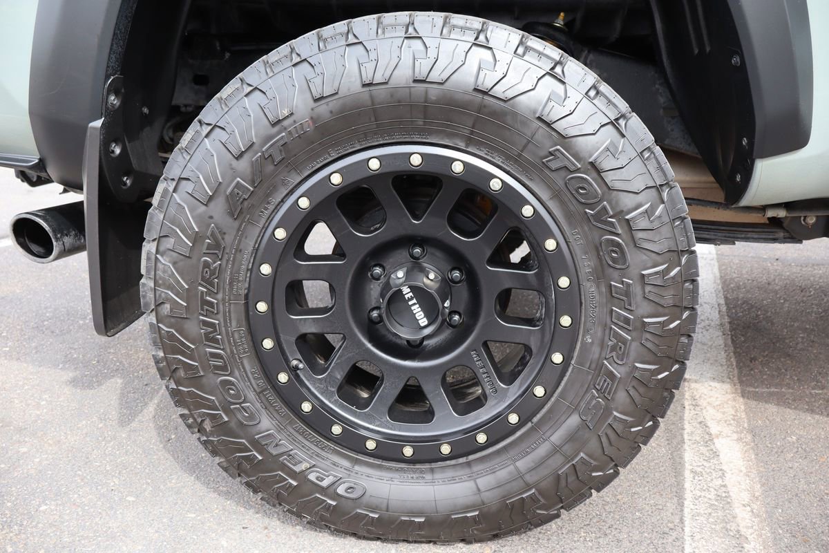 Used 2023 Toyota Tacoma TRD Off-Road w/ TRD Premium Off Road Package AWD/4WD image 63