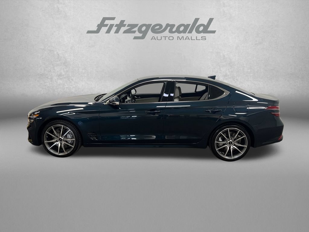 Used 2024 Genesis G70 2.5T RWD image 2