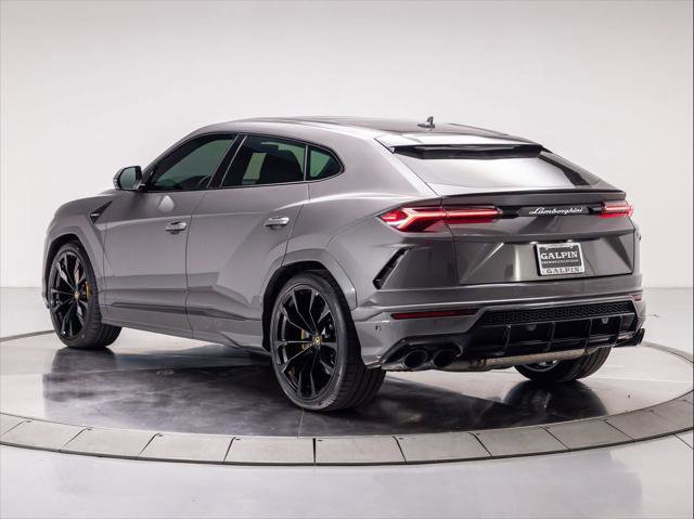 Used 2021 Lamborghini Urus image 3