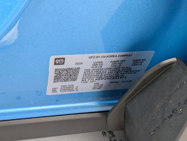 Used 2025 Chevrolet Trax ACTIV w/ Sunroof Package image 36