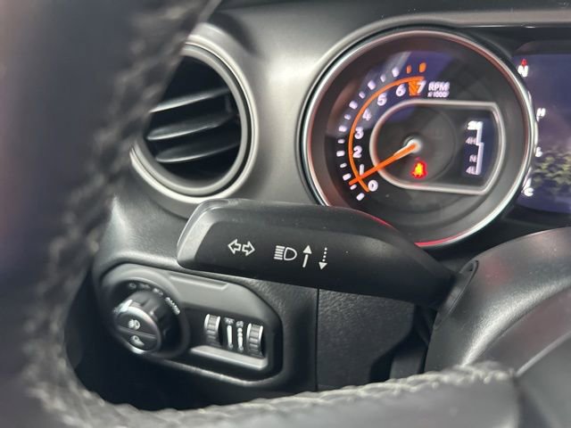 Used 2021 Jeep Gladiator Sport image 16
