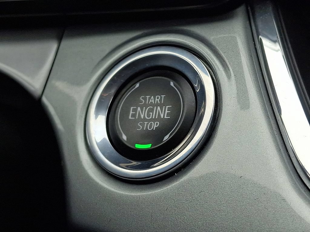 Used 2025 Chevrolet Trax LT FWD image 27