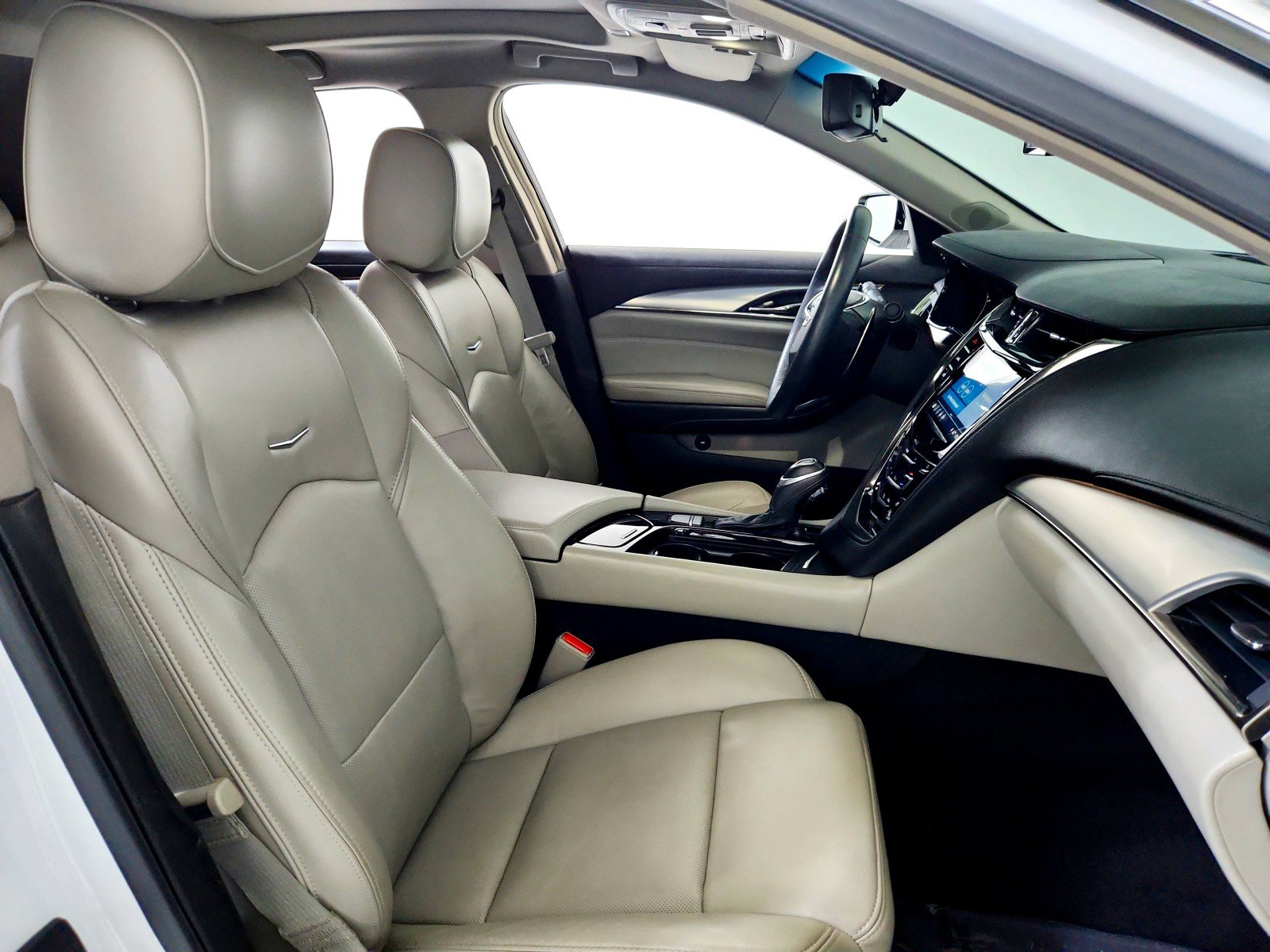 Used 2019 Cadillac CTS Luxury w/ V-Sport Package image 28