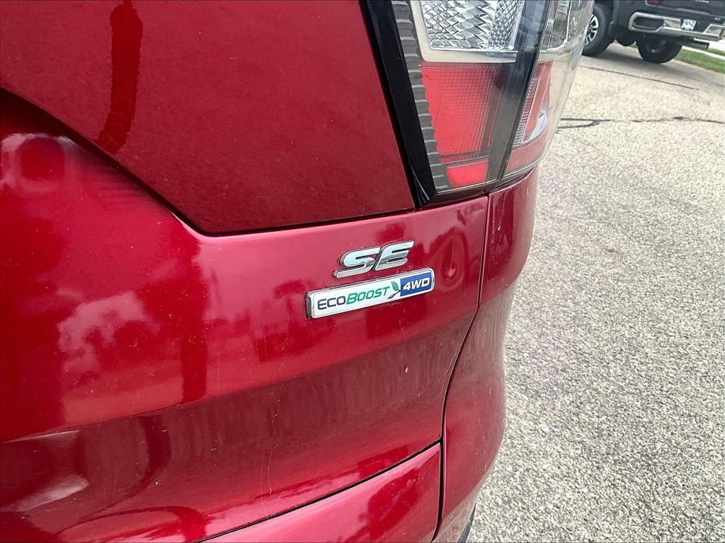 Used 2017 Ford Escape SE w/ SE Leather Comfort Package AWD/4WD image 26