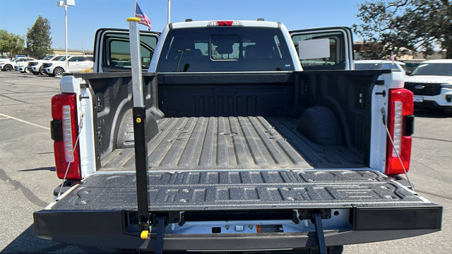 New 2026 Ford F250 Lariat w/ Black Appearance Package AWD/4WD image 13