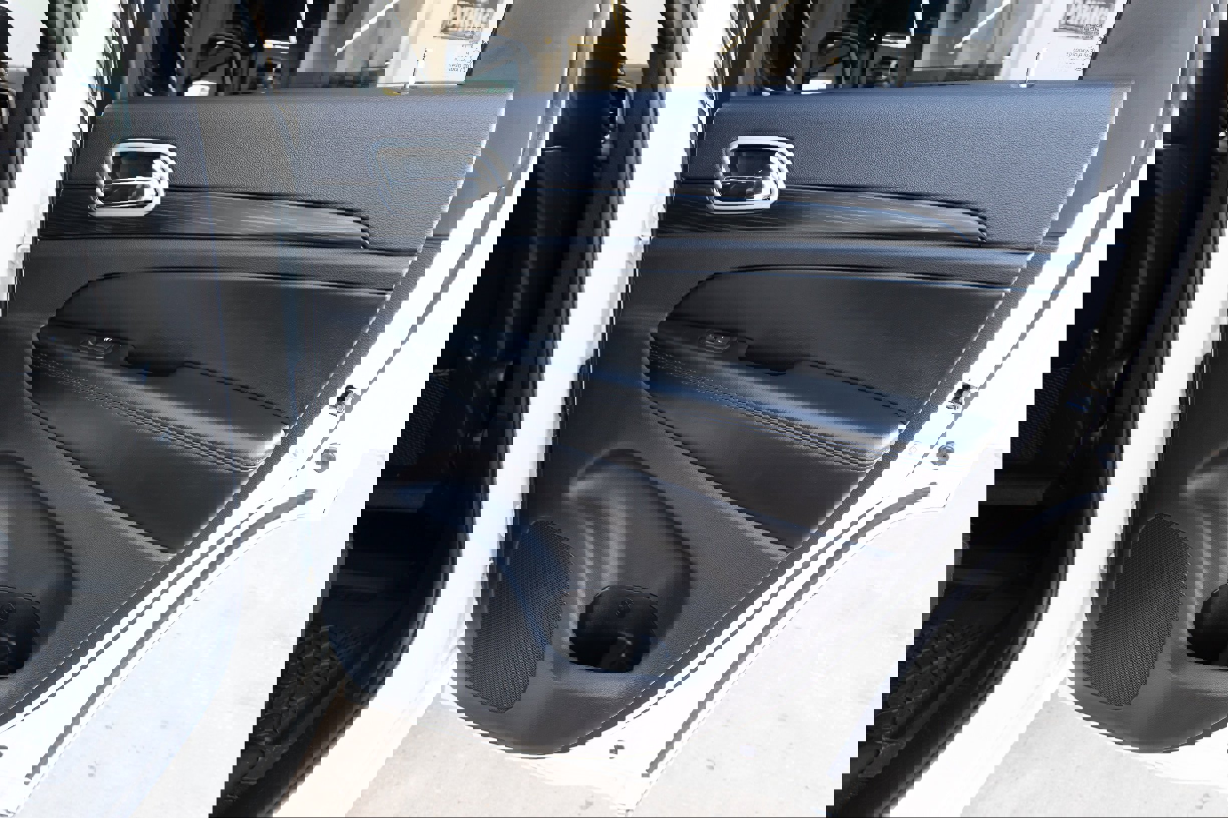 Used 2020 Jeep Grand Cherokee Altitude image 15