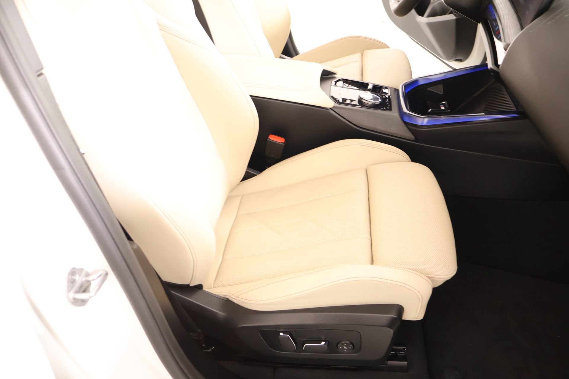 Used 2026 BMW X3 M50 w/ Premium Package AWD/4WD image 14