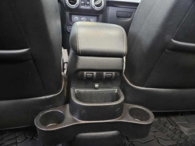 Used 2016 Jeep Wrangler Unlimited Rubicon AWD/4WD image 20