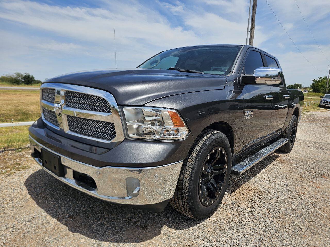 Used 2017 RAM 1500 Lone Star RWD image 3